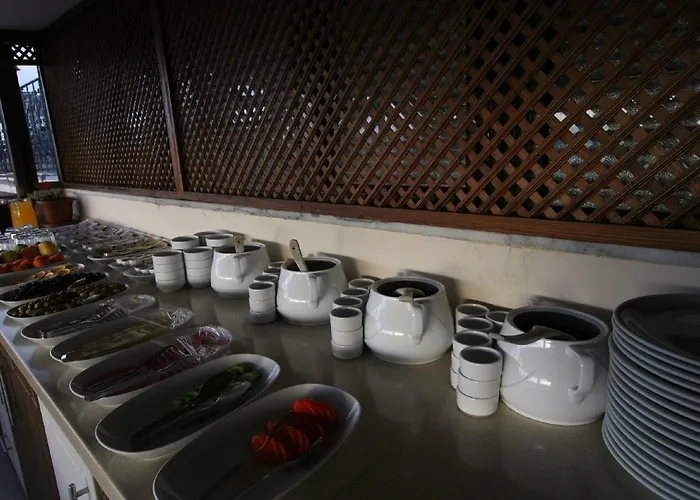 Отель Peninsula 3*