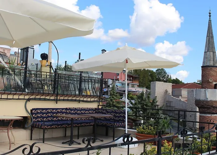 Peninsula Отель