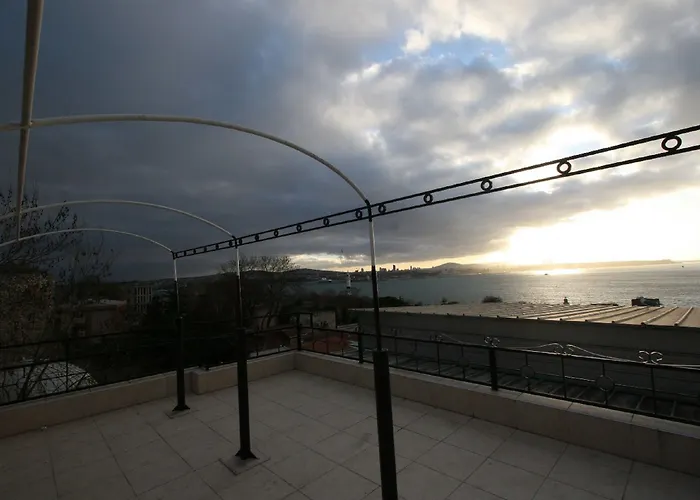 Peninsula 3* Istanbul