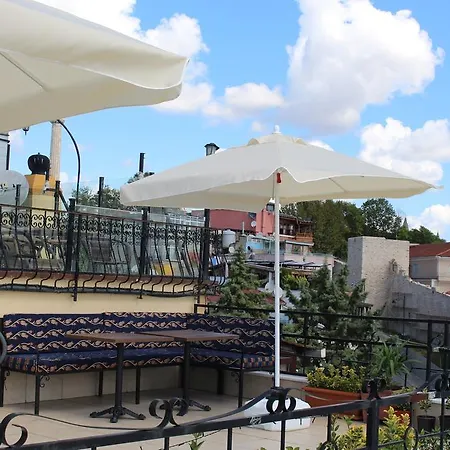 Peninsula Hotel