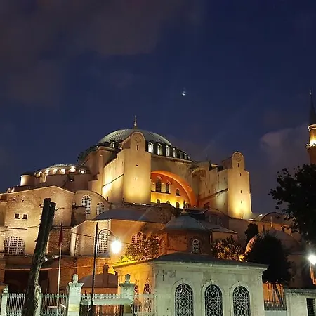 Peninsula Ξενοδοχείο 3*